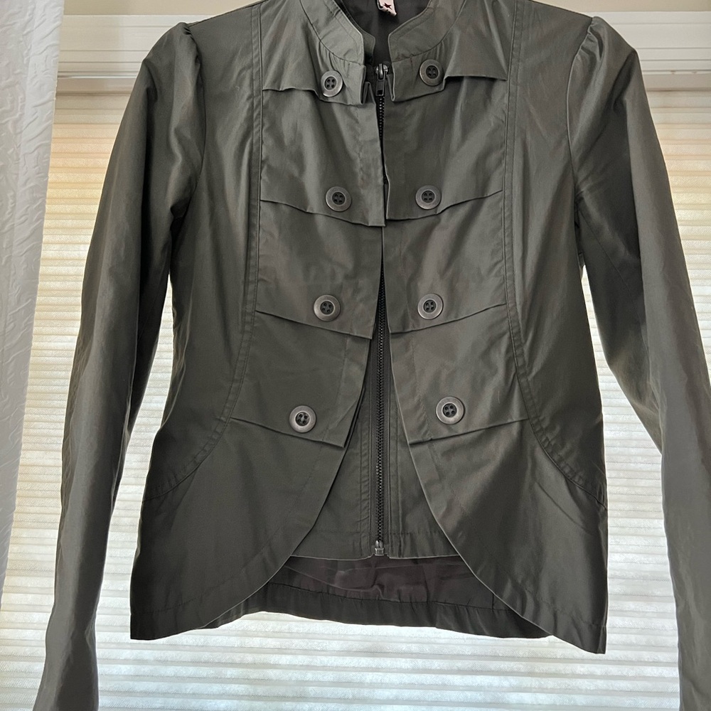 Like new military style jacket, super cute